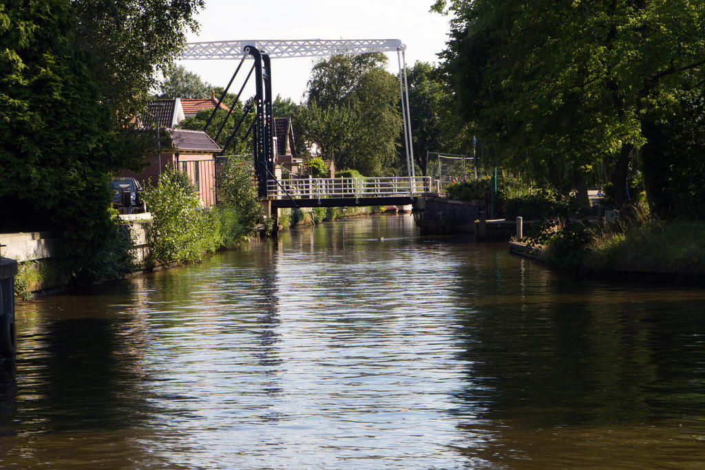 Отель Hulsebos Zuidbroek Экстерьер фото