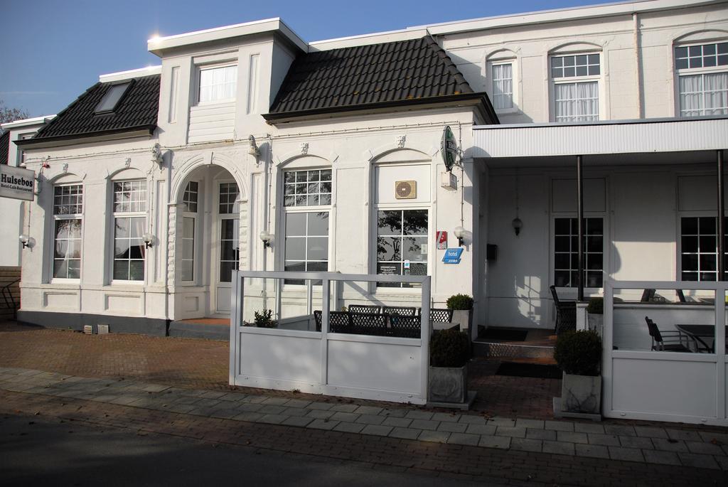 Отель Hulsebos Zuidbroek Экстерьер фото